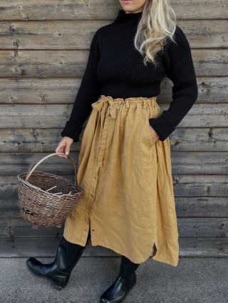 Ahoj podzime 🍂 Víc takových dní ✨ A další kousky na eshopu. Svetry, po kterých sáhnete nejen na podzim. #karliwool...